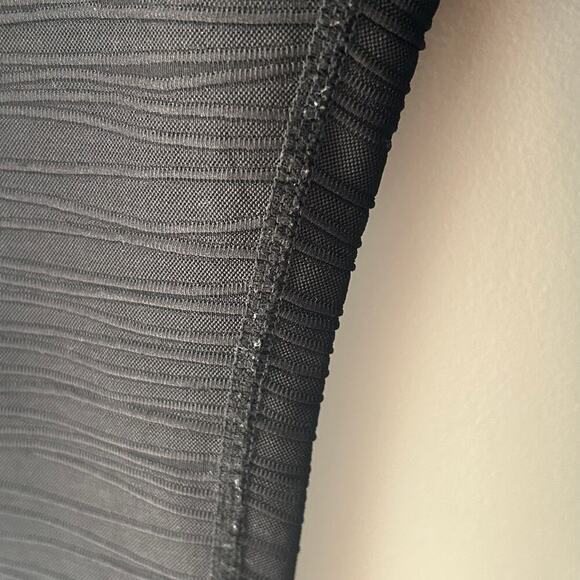 Beyond Yoga Influx Black Textured Leggings Sz S - Picture 9 of 9